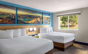 Days Inn By Wyndham Williams